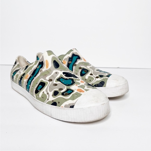 Native Shoes Shoes - Native Shoes Jefferson Print Bone Green Size 9 Women’s Sneakers Rubber